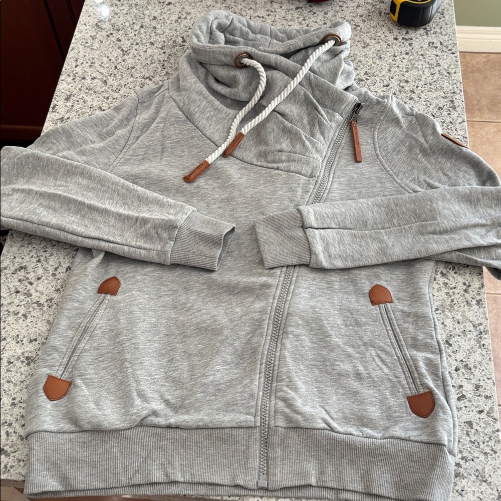 Wanakome Hestia Gray Hoodie
